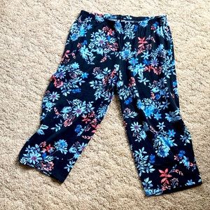 Black Floral Cropped Lounge Pants